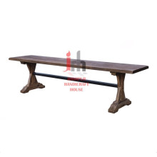Unvollendeter Tisch aus Holz
